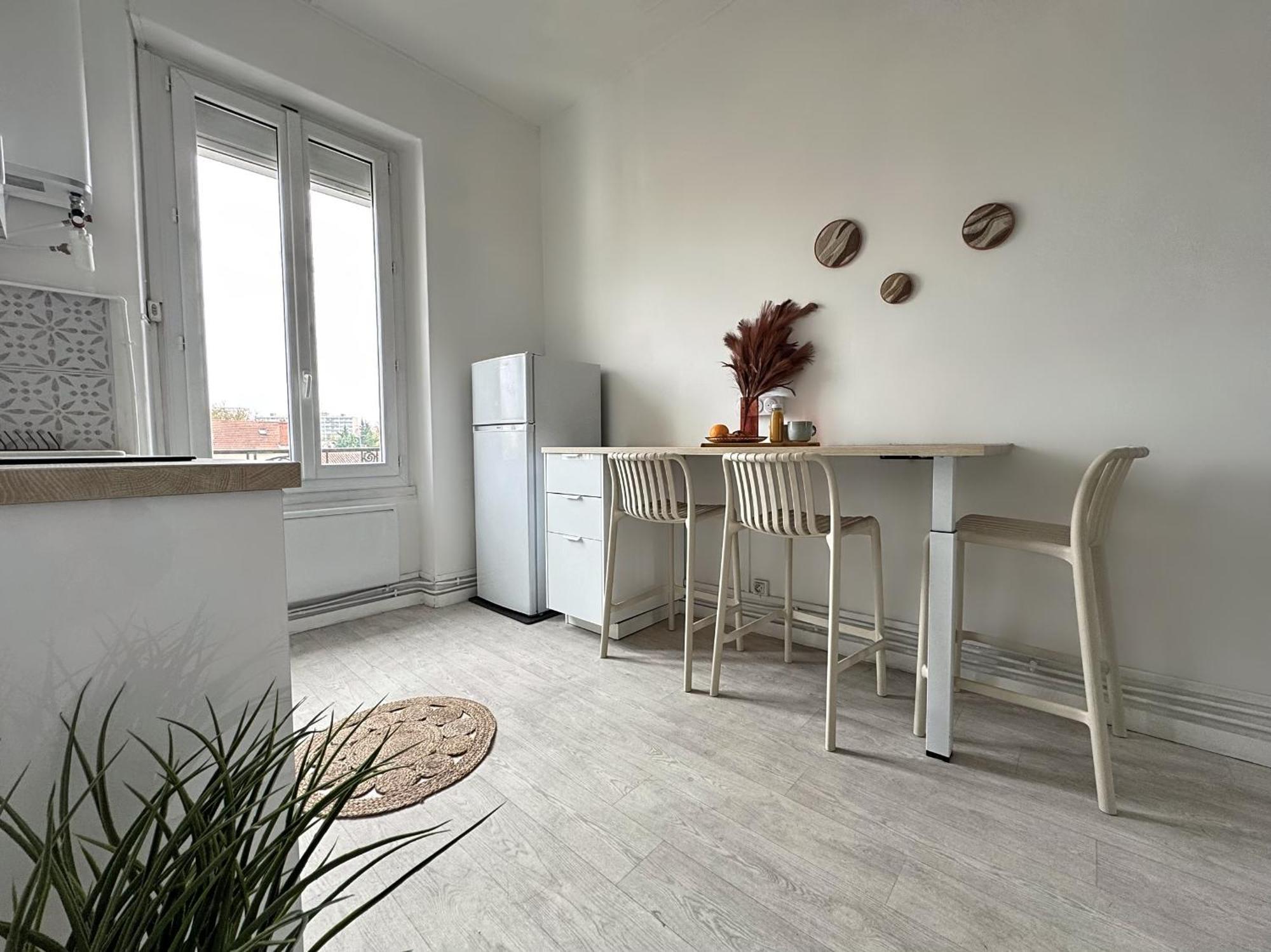 Suite Falso Villeurbanne Exterior foto